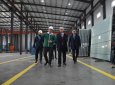 Токаев осмотрел предприятие по производству закаленного стекла в Таразе