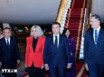 Стало известно, почему Макрон получил пощечину от супруги во Вьетнаме