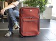 Потеряли багаж в аэропорту: что делать пассажирам и на какую компенсацию можно рассчитывать