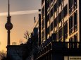 Фургон на скорости въехал в толпу в Берлине