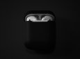 AirPods научат "видеть": Apple готовит наушники со встроенной камерой