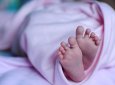 14-летяя девочка оставила на трассе мертвого младенца, которого родила от отца