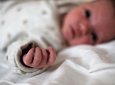 Младенец весом 600 граммов получил перелом бедра в больнице Павлодара