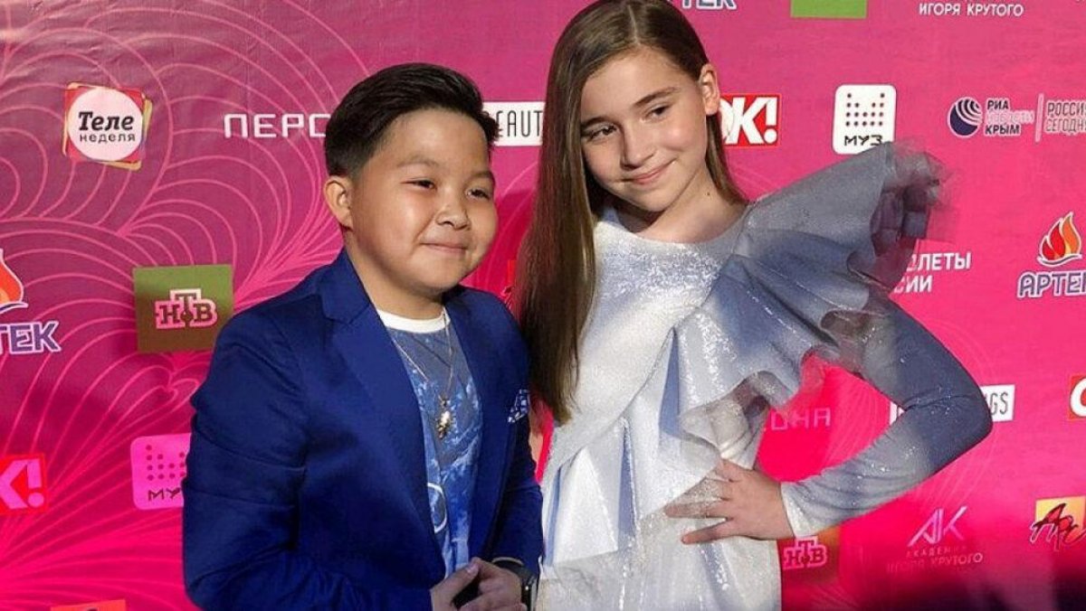 Ержан Максим и Микелла Абрамова выпустили совместный клип