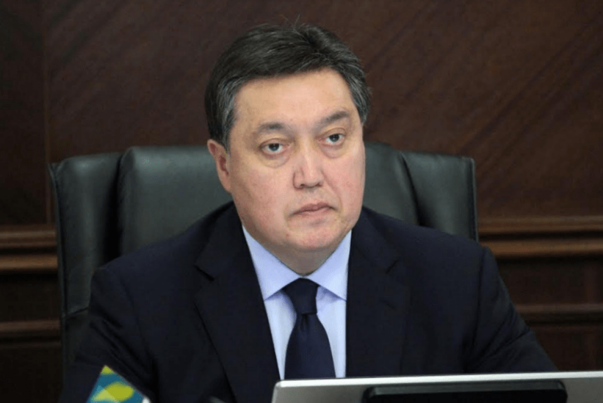 Мамин поздравил работников строительной отрасли с профессиональным праздником