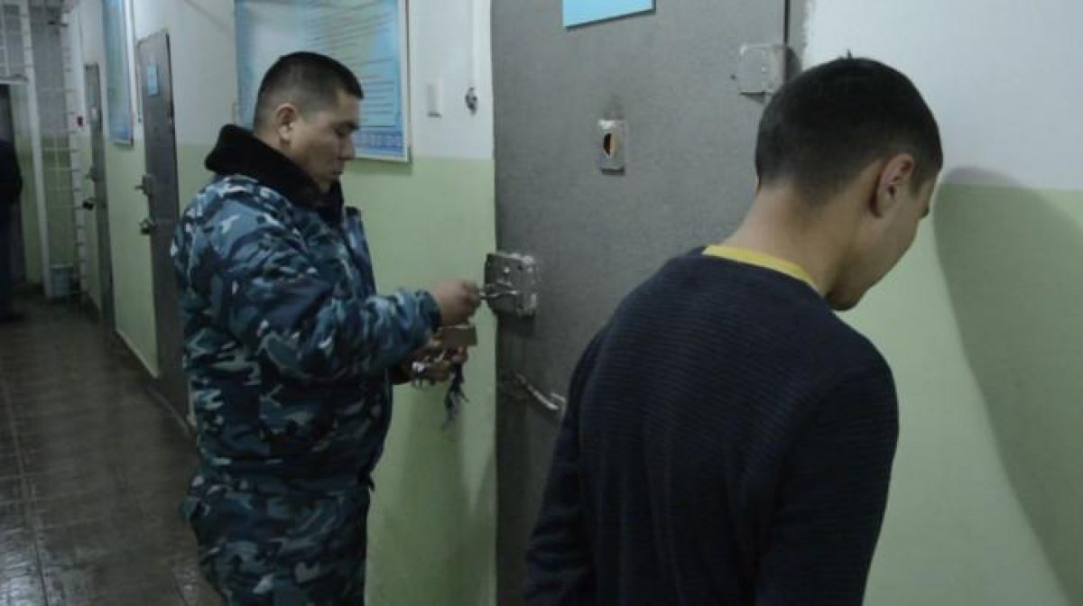 Водитель без прав насмерть сбил первоклассника в Туркестане
