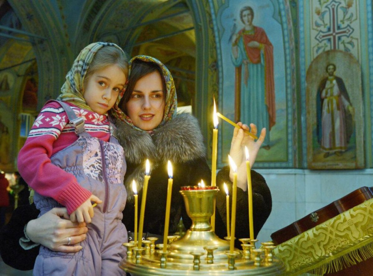 Токаев поздравил православных с праздником Рождества