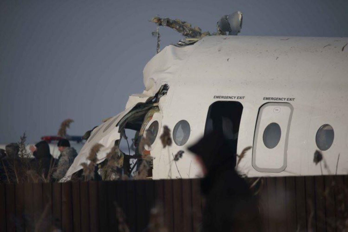 Пострадавших при крушении Bek Air детей выписали домой