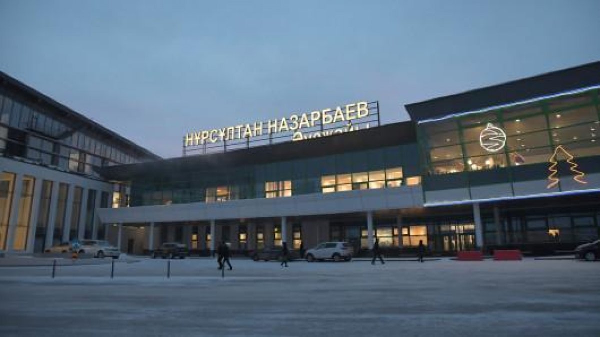 В аэропорту Нур-Султана задерживаются 16 рейсов