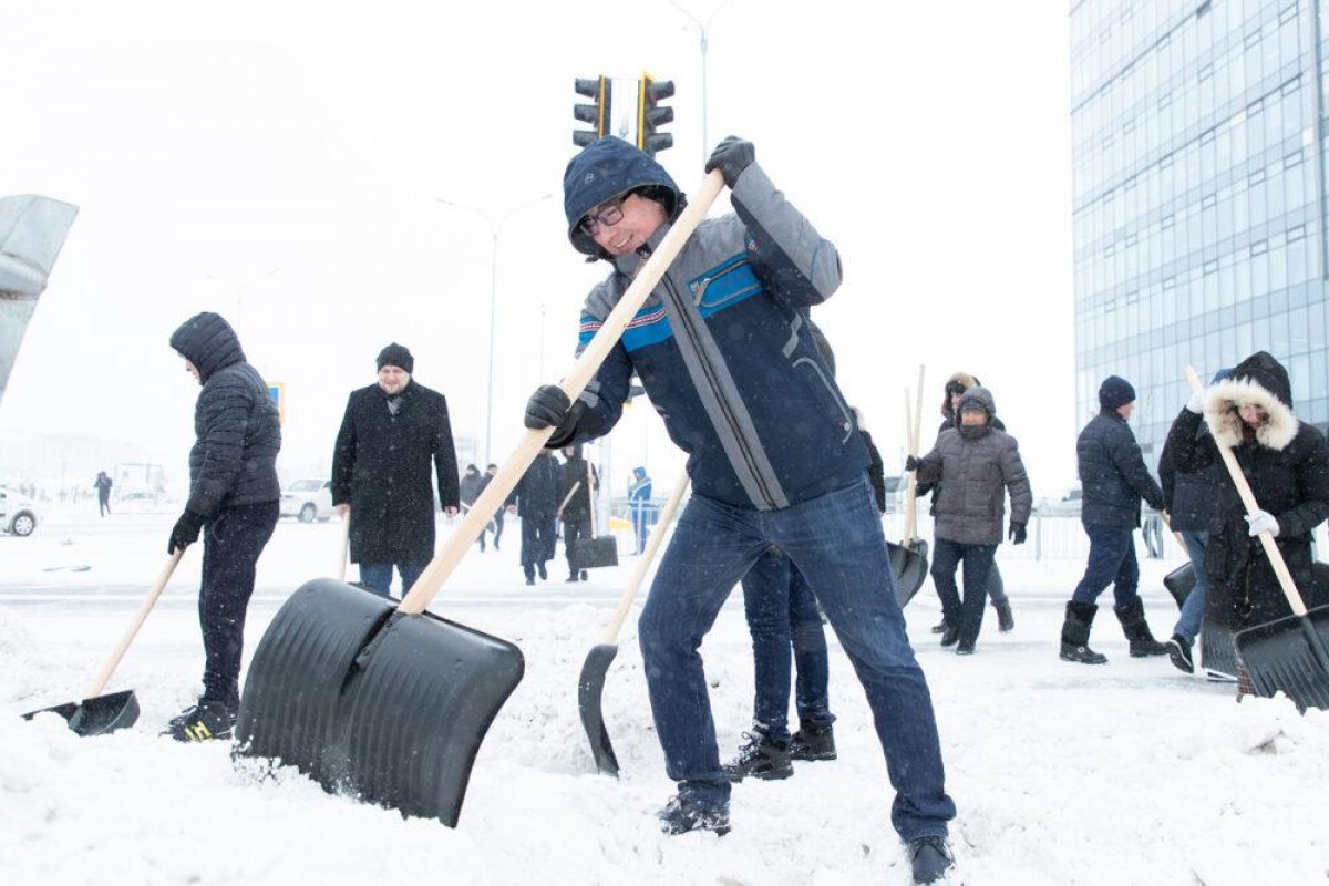 Сотрудники "Самрук-Казына" поддержали челлендж #BizBirgemiz