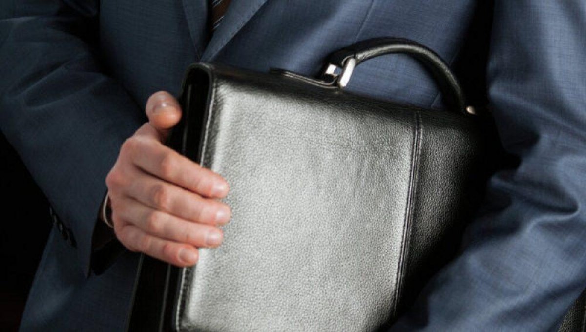 Госслужащих, подозреваемых в коррупции, больше не будут переводить на другую должность