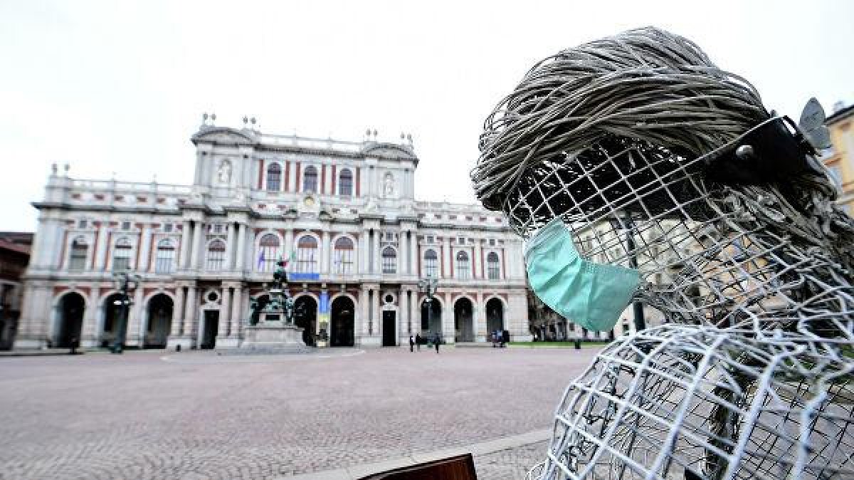 Италию перевели в категорию опасных стран по коронавирусу