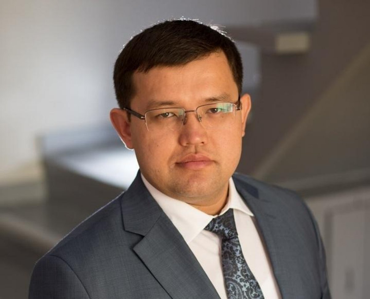 Советник Токаева объяснил, как введение чрезвычайного положения скажется на казахстанцах