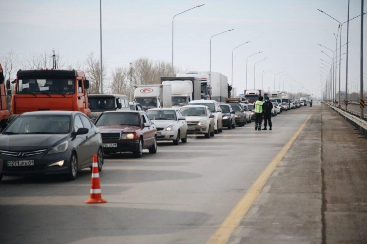 За четыре дня карантина акмолинские полицейские проверили более 10 тысяч автотранспорта