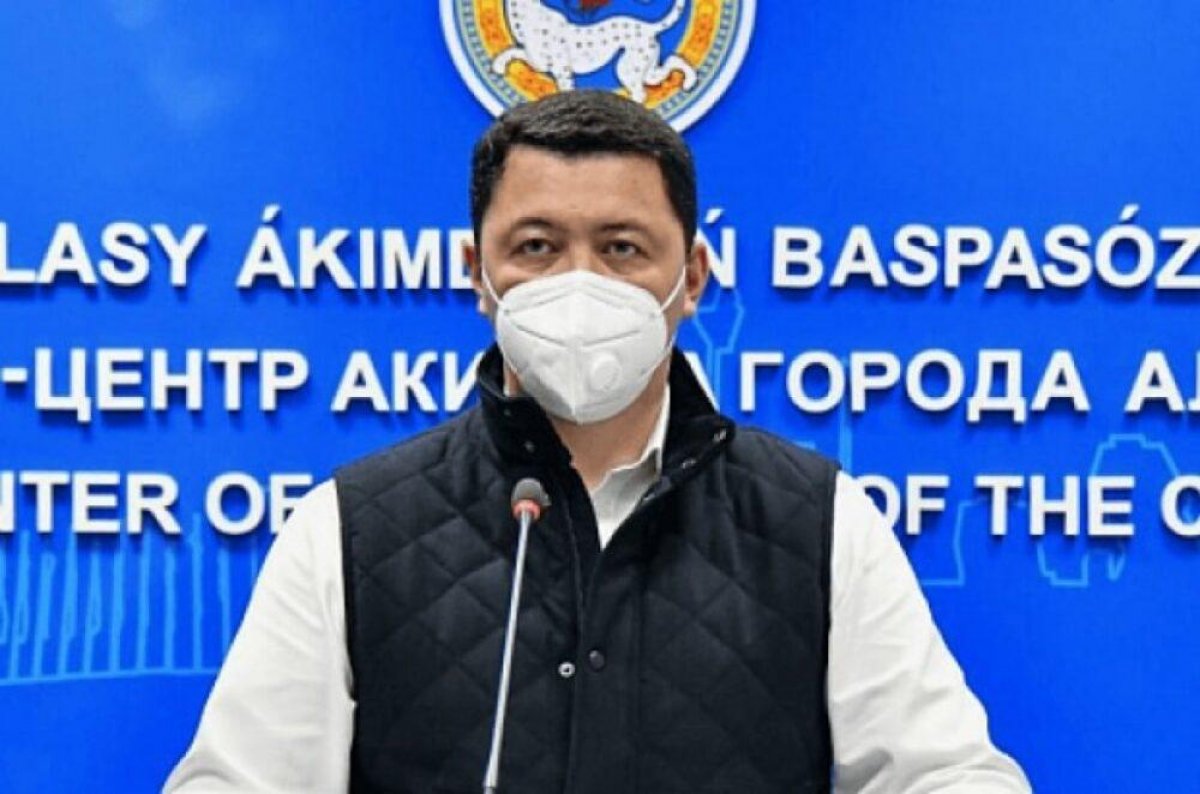 Зараженный коронавирусом Камалжан Надыров работает дистанционно из госпиталя в Нур-Султане