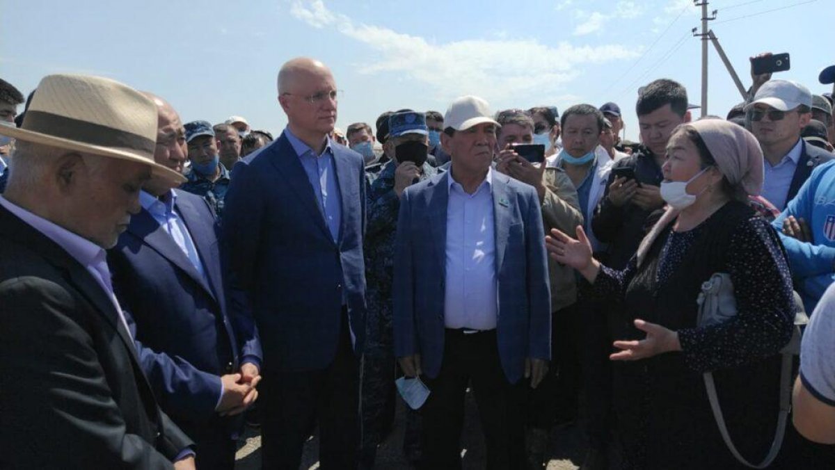 Роман Скляр жителям затопленных поселков в Туркестанской области: Никто не останется без помощи