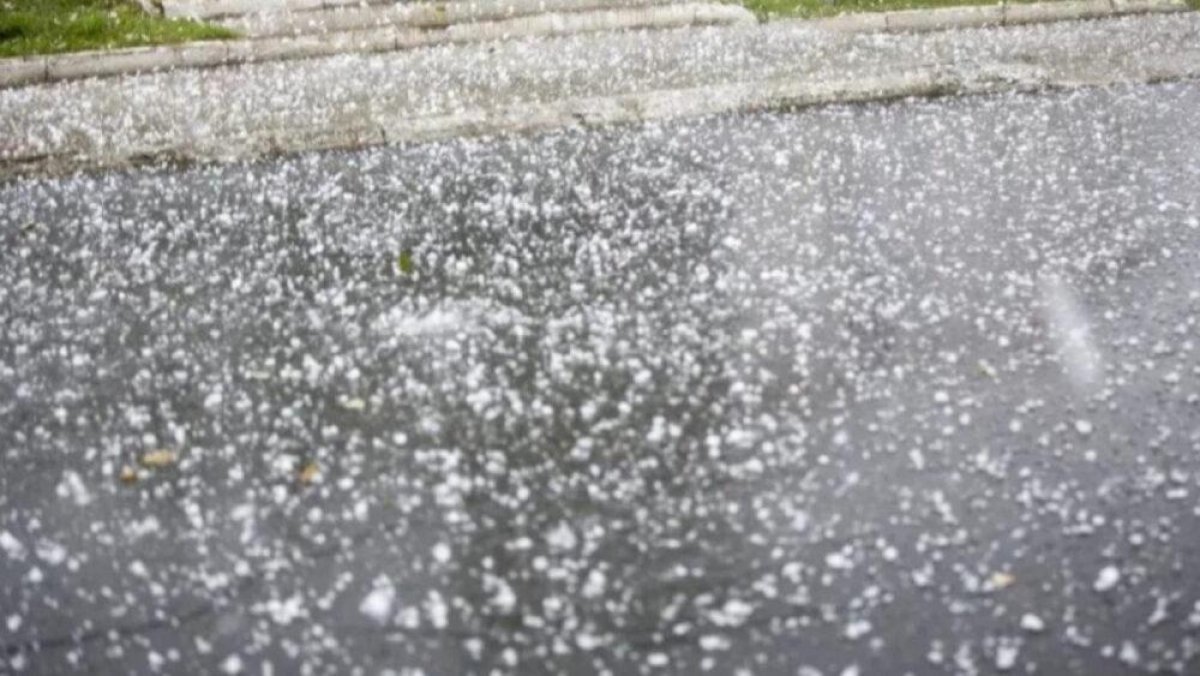 Шквальный ветер и дожди с градом - прогноз погоды по Казахстану на 12 мая