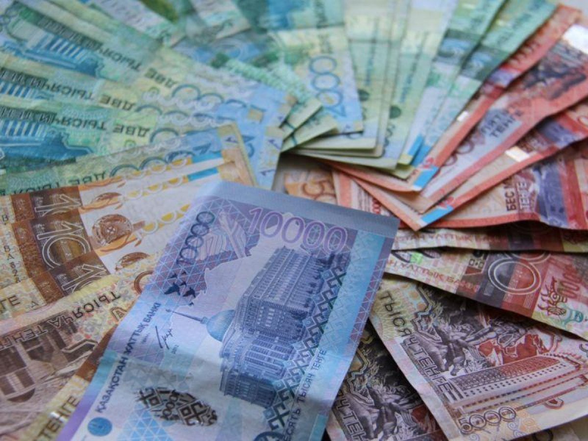 Экс-руководителя отдела строительства акимата Костаная обвиняют во взятке в 800 000 тенге