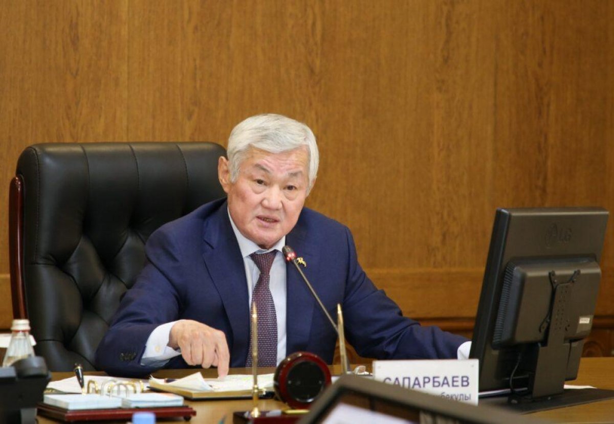 Сапарбаев раскритиковал работу по внедрению цифровизации в Жамбылской области