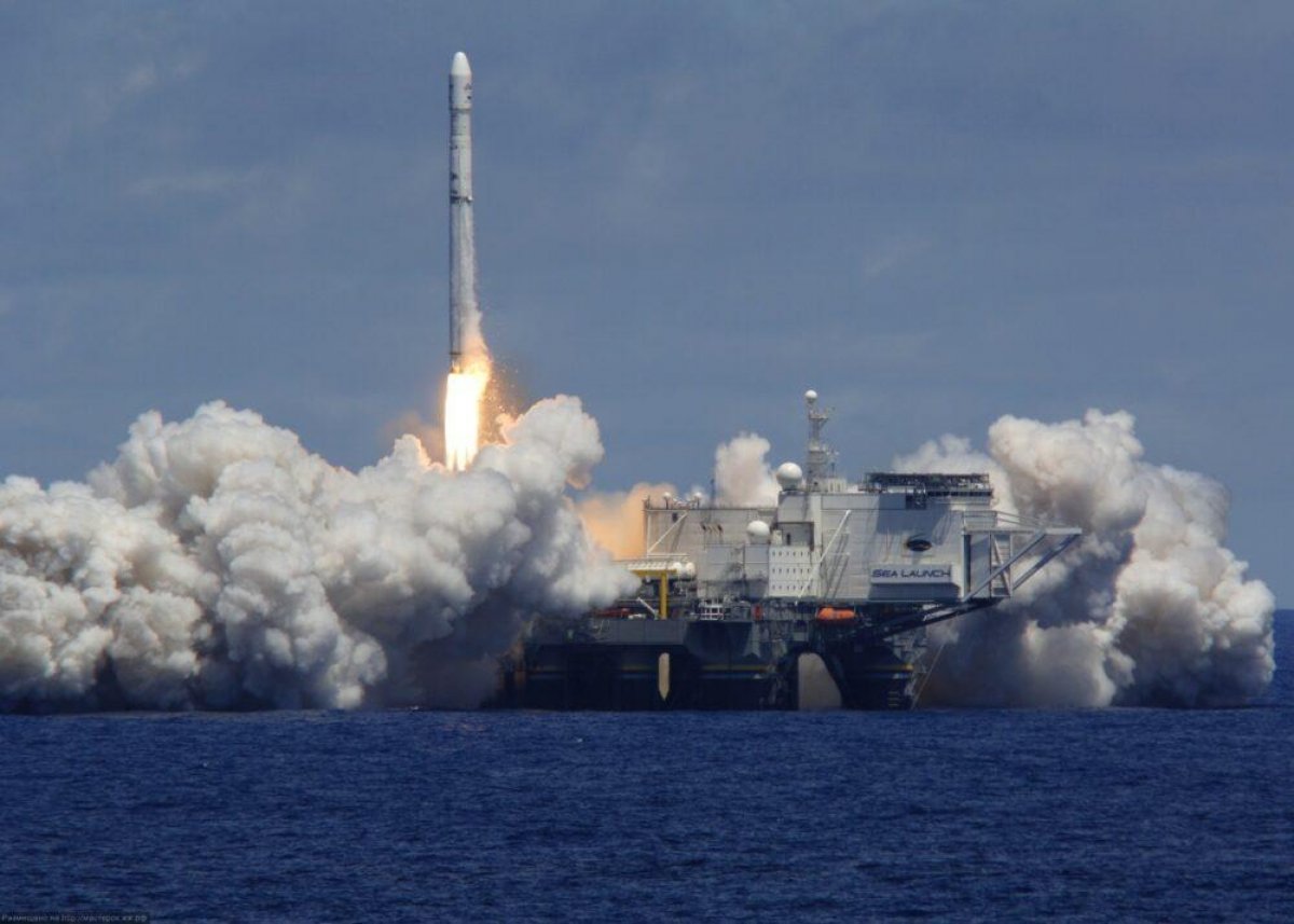 Илон Маск создаст плавучий космодром для запуска ракет к Марсу