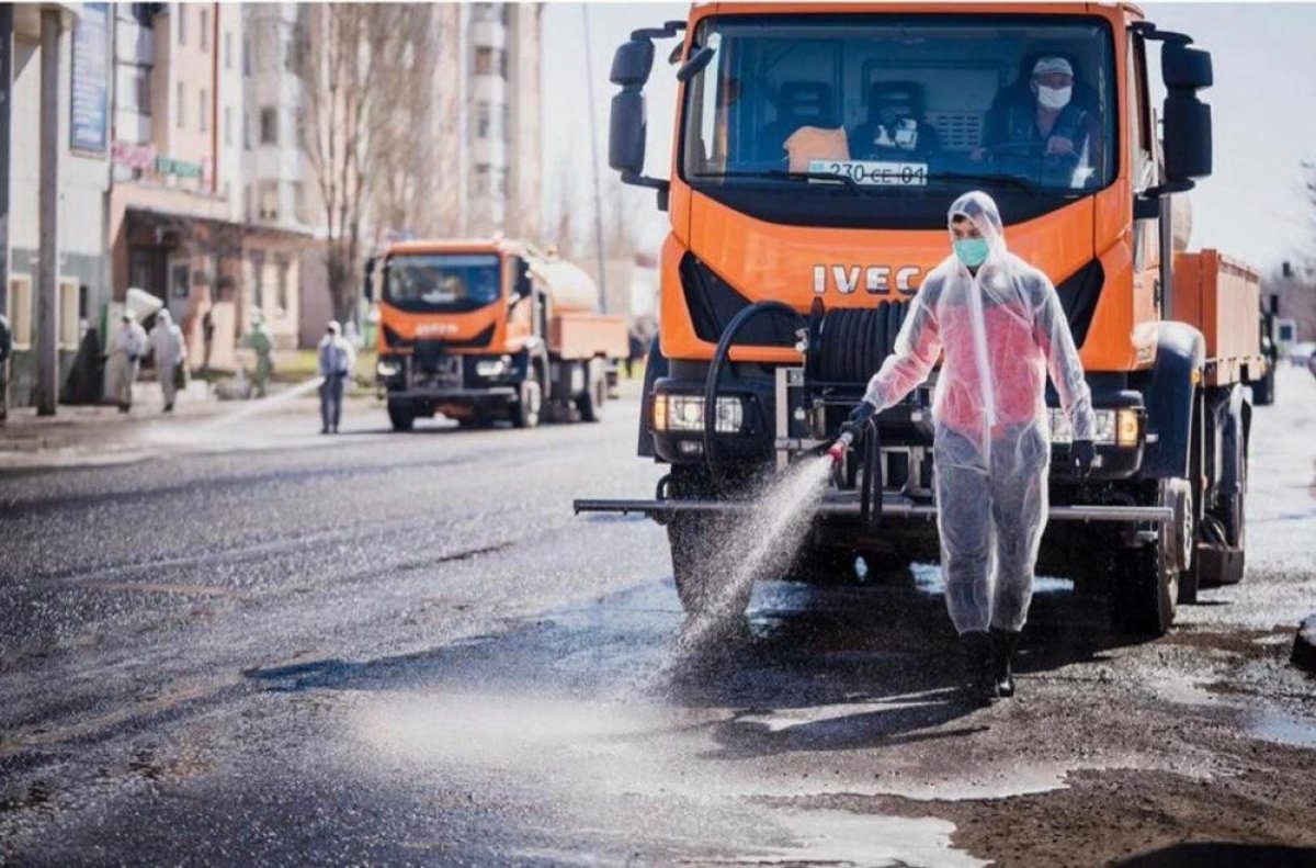 В Нур-Султане и Алматы в выходные проведут масштабную дезинфекцию