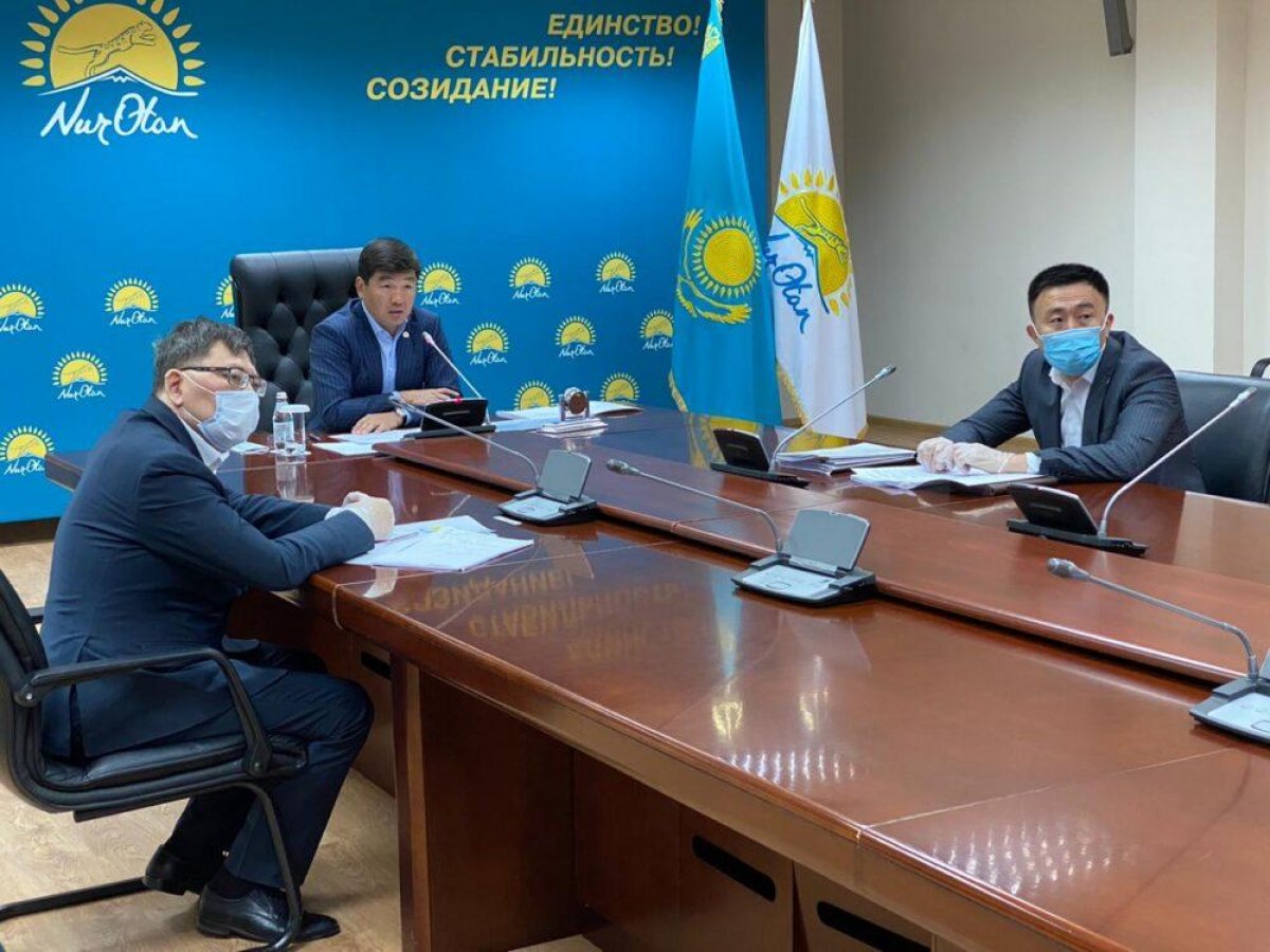 Партия Nur Otan решила 96% проблем обратившихся казахстанцев