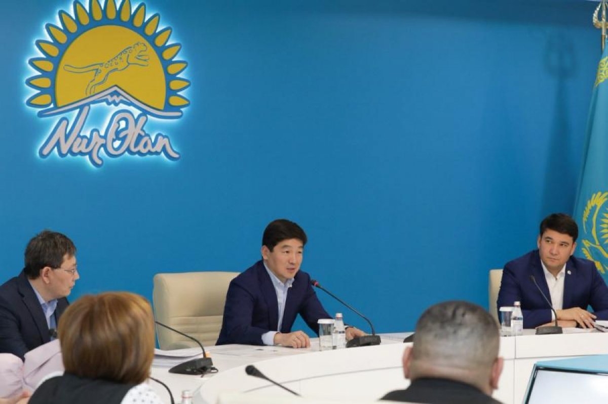 Байбек: текущая либерализация общественно-политических отношений была заложена Елбасы еще в Пяти институциональных реформах