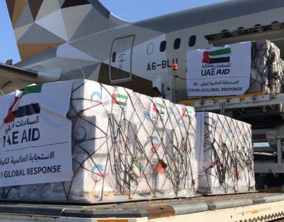 Власти ОАЭ передали Казахстану аппараты ИВЛ, маски и тесты