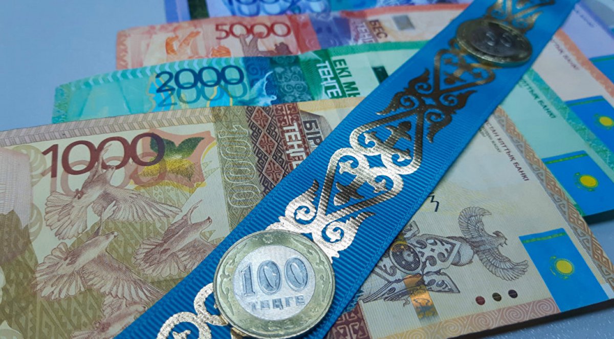 Когда казахстанцам начнут выплачивать 42 500 тенге, рассказал Нурымбетов