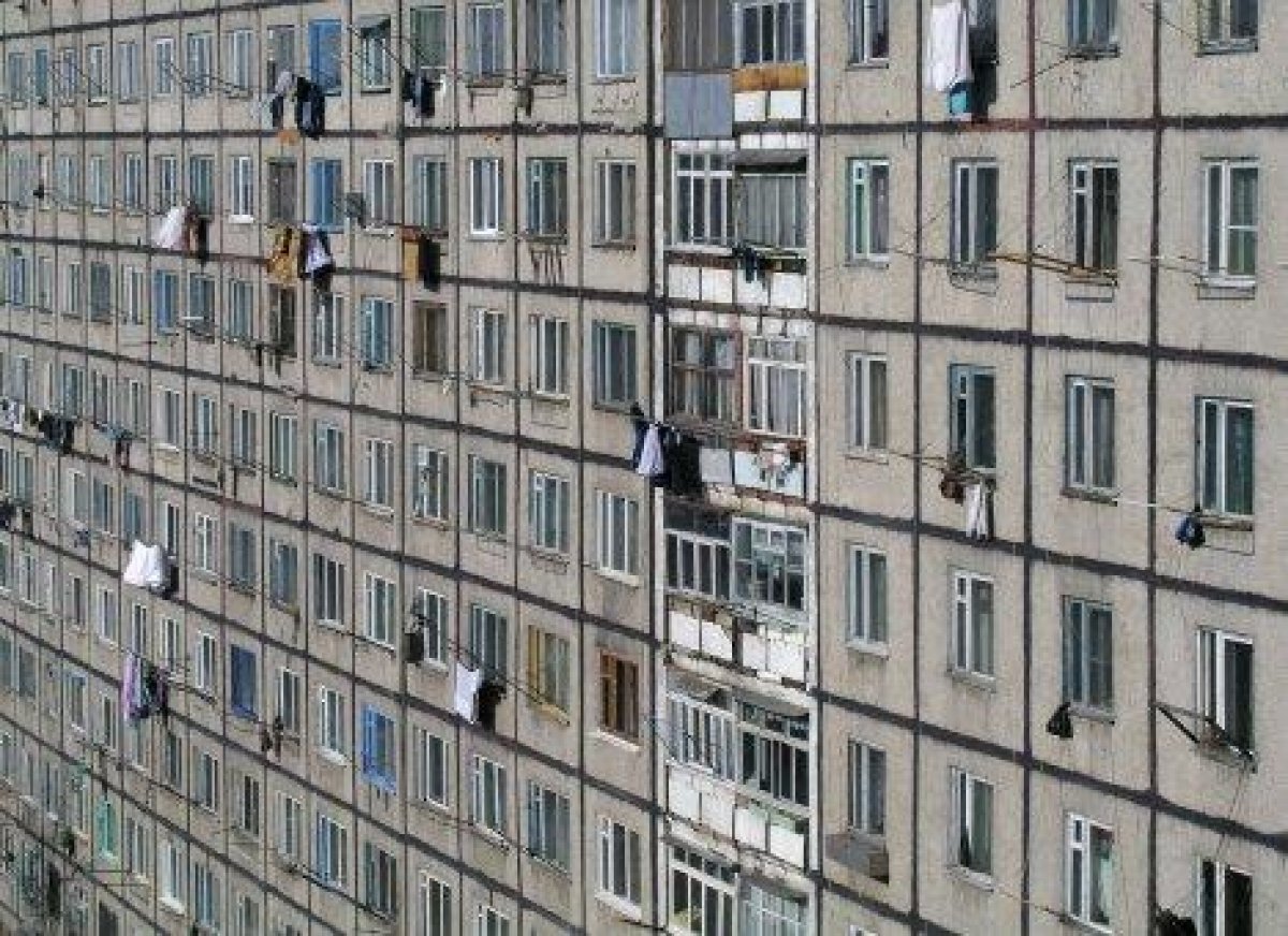 Жилье одиноких стариков в России предлагают передать государству