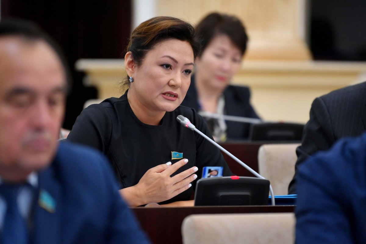 Сенатор требует наказать больницы, зарабатывающие на "фейк" услугах и вернуть казахстанцам деньги