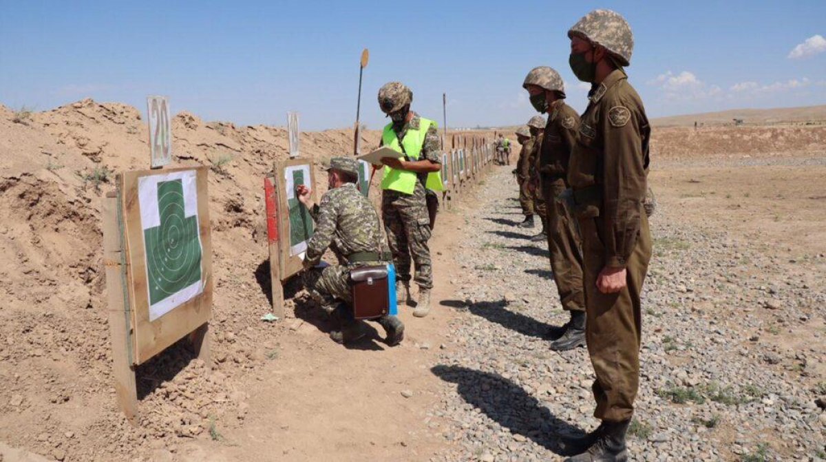 Первые стрельбы для молодых солдат