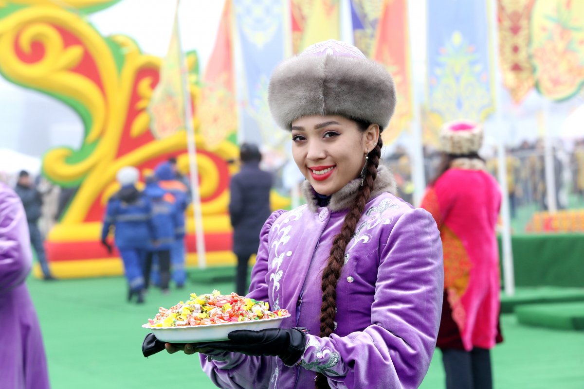 740 миллионов тенге планировали потратить на праздники в Шымкенте