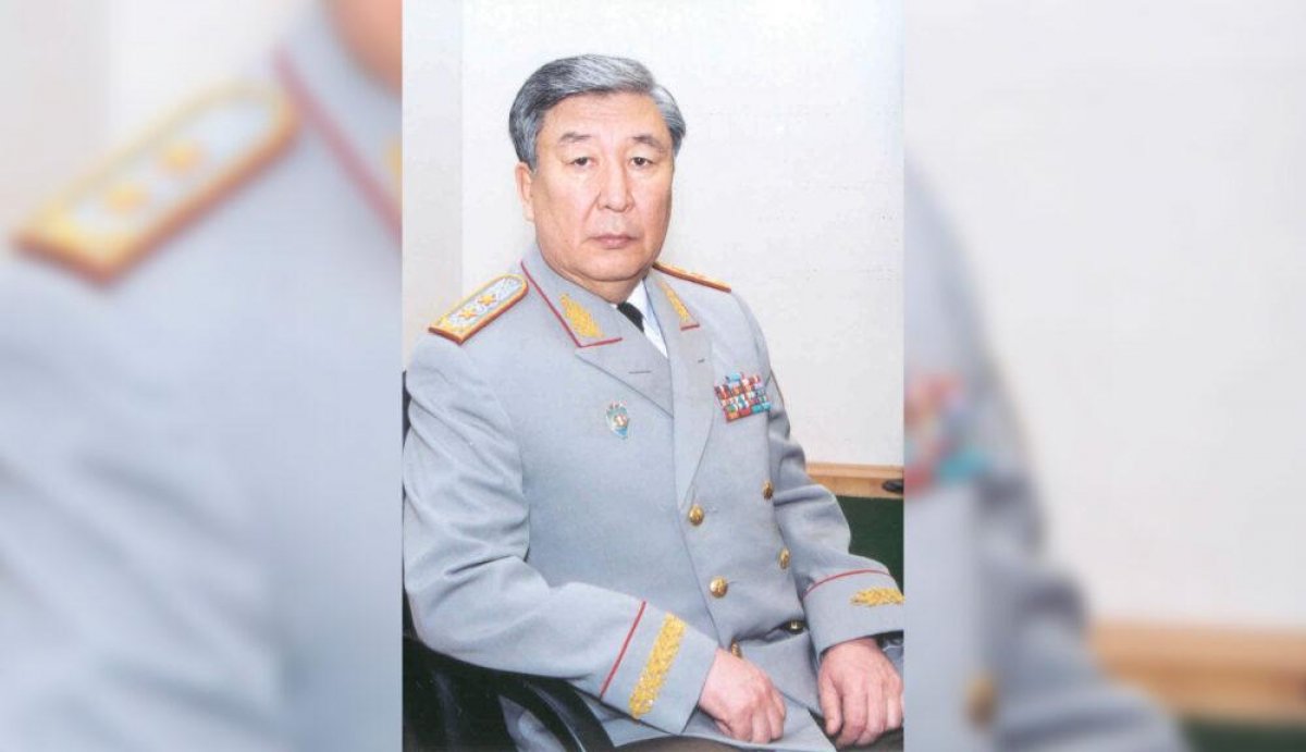 Генерал-лейтенант Болат Закиев отметил свой 70-й юбилей