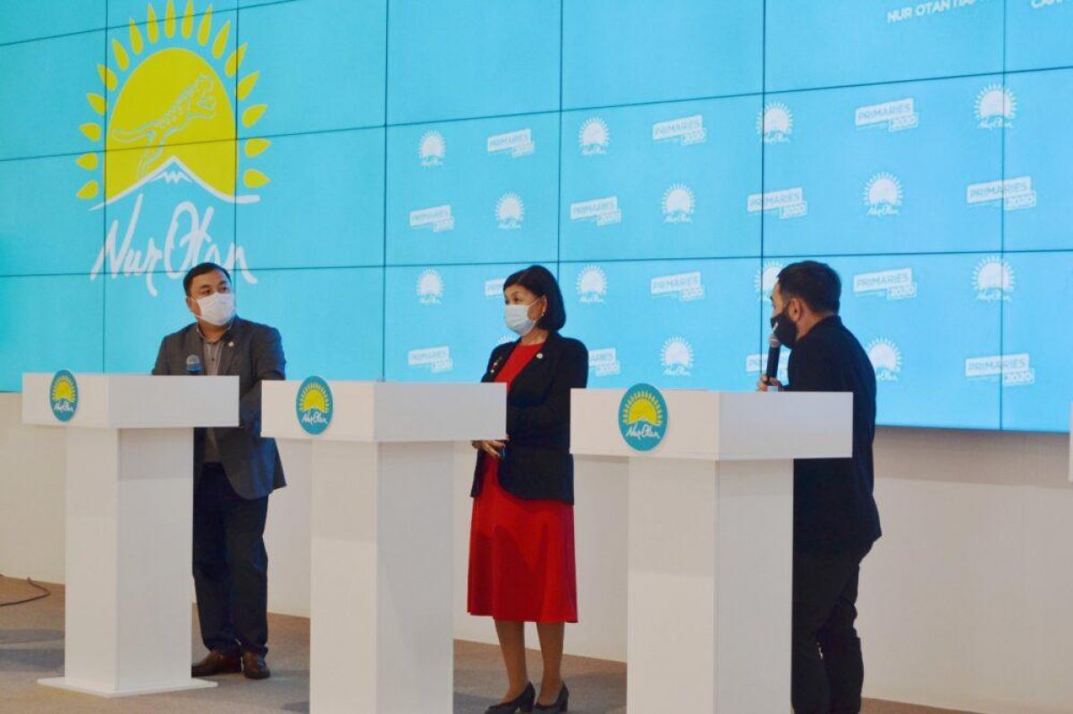 Свыше 600 участников праймериз приступили к дебатам в СКО