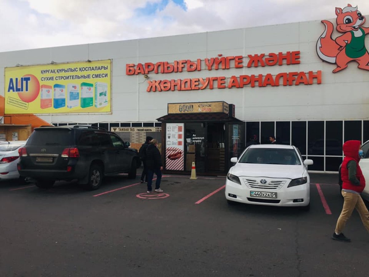 "Женские" парковки появились в Нур-Султане. Что об этом думают астанчане