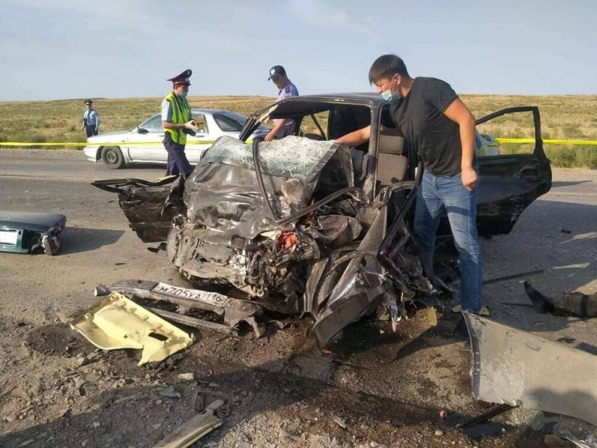 Три человека погибли в ДТП в Туркестанской области