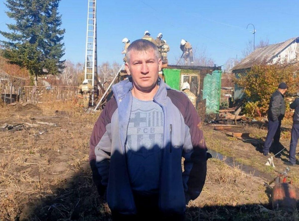 Казцинковец спас из огня двоих человек