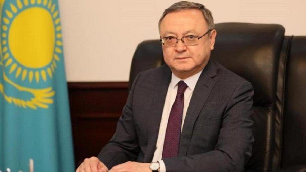 Аким Актюбинской области назвал размер своей зарплаты