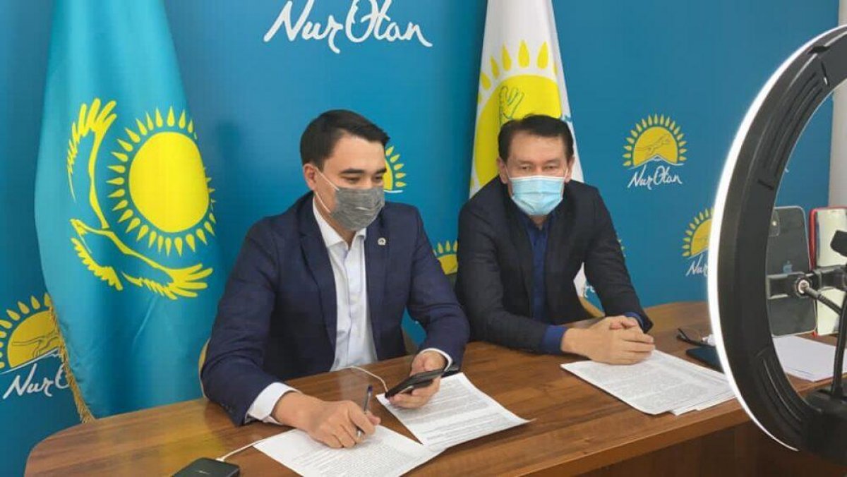 Первые зампреды районных филиалов Nur Otan провели прямые эфиры с алматинцами