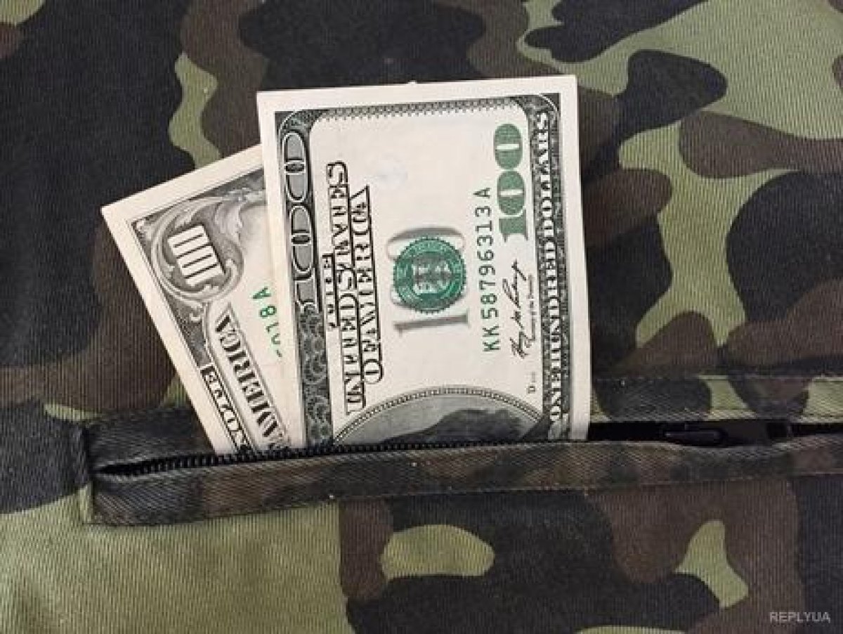 Карагандинского военного подозревают в торговле должностями