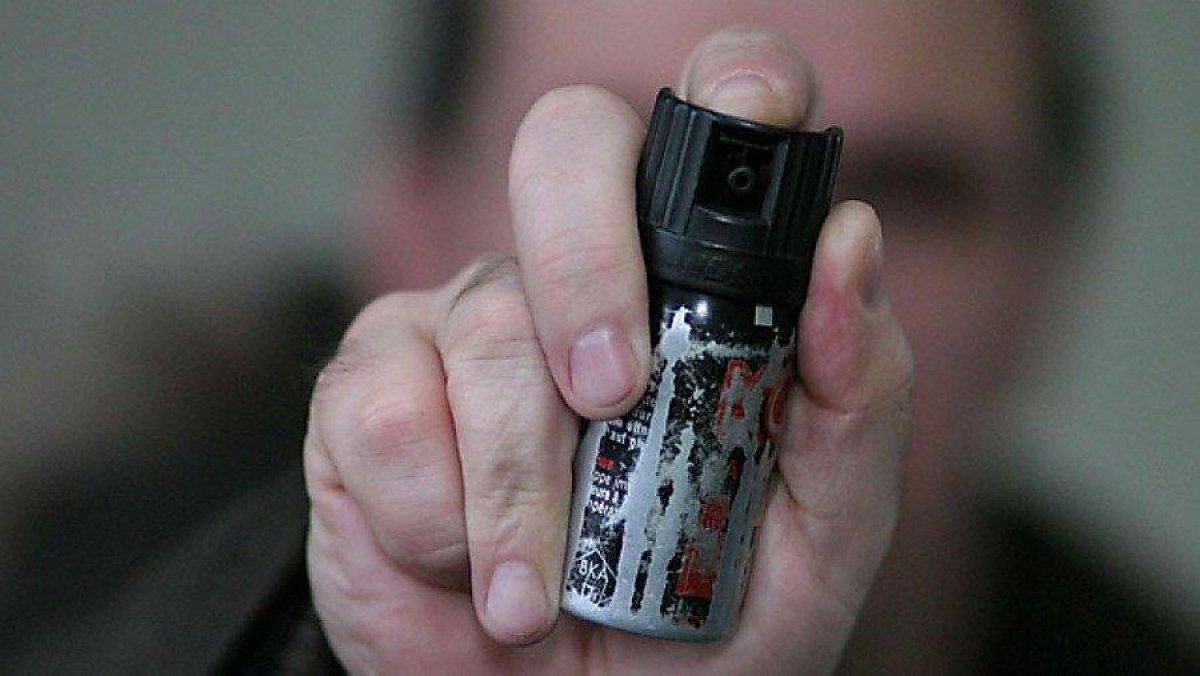 Вновь брызгает в людей из перцового баллончика житель Шахтинска