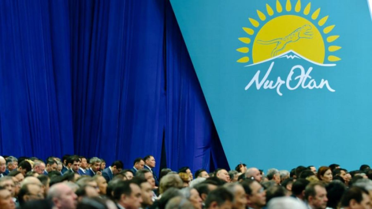Что думают эксперты о предвыборной программе Nur Otan