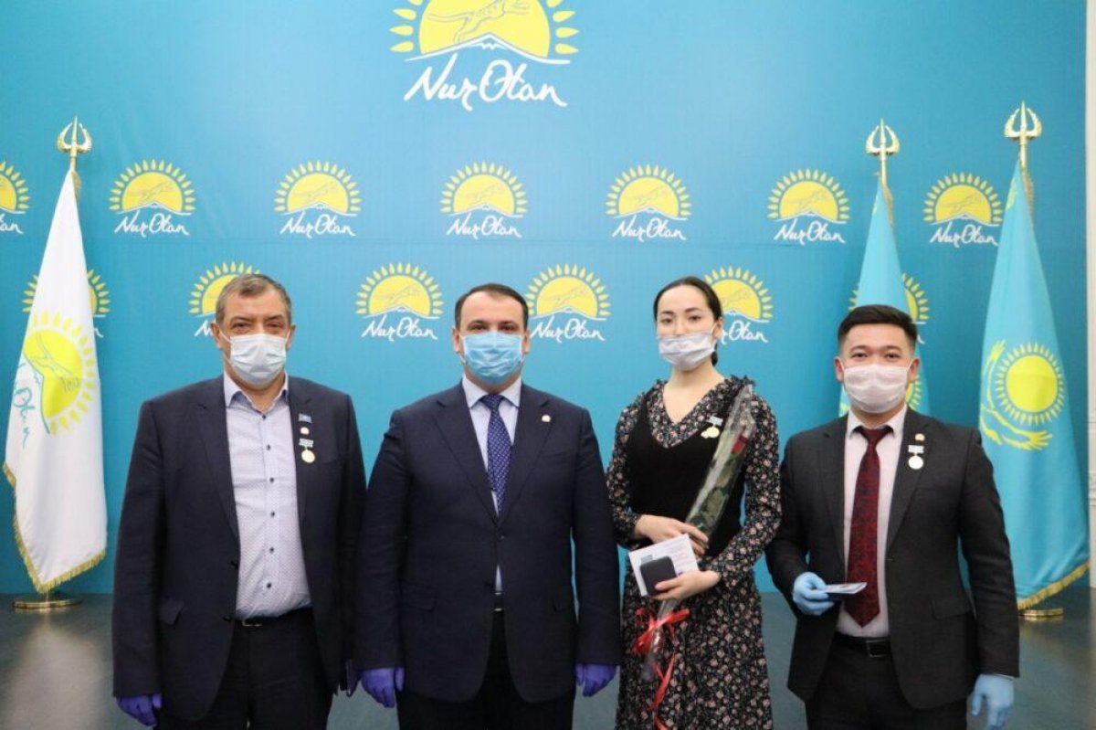 В Павлодарской области в ряды Nur Otan приняли новых активистов