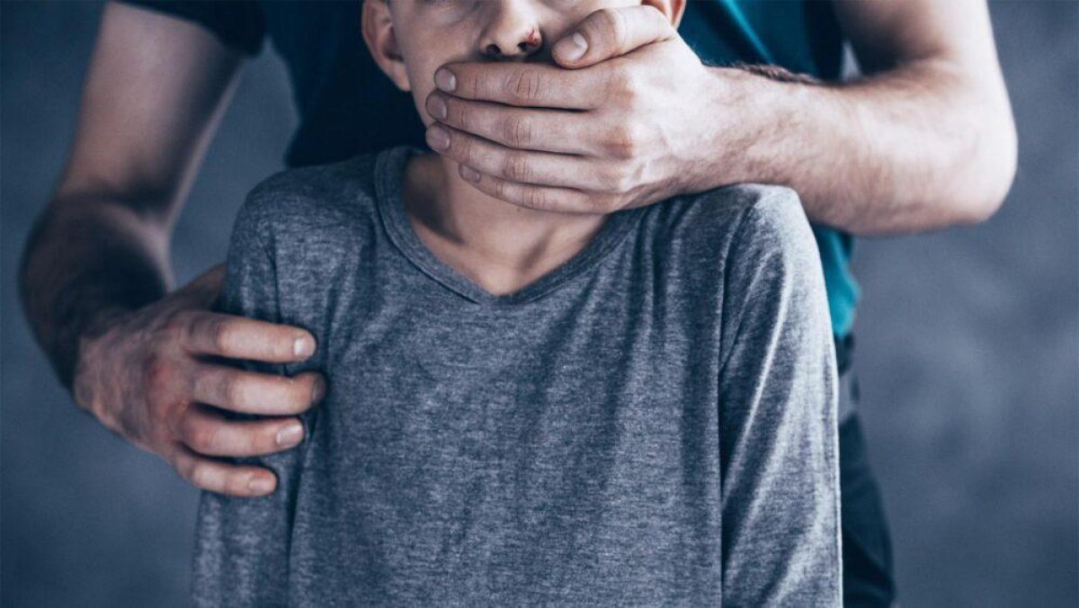 Родители заявили о надругательствах над их восьмилетним сыном в Карагандинской области