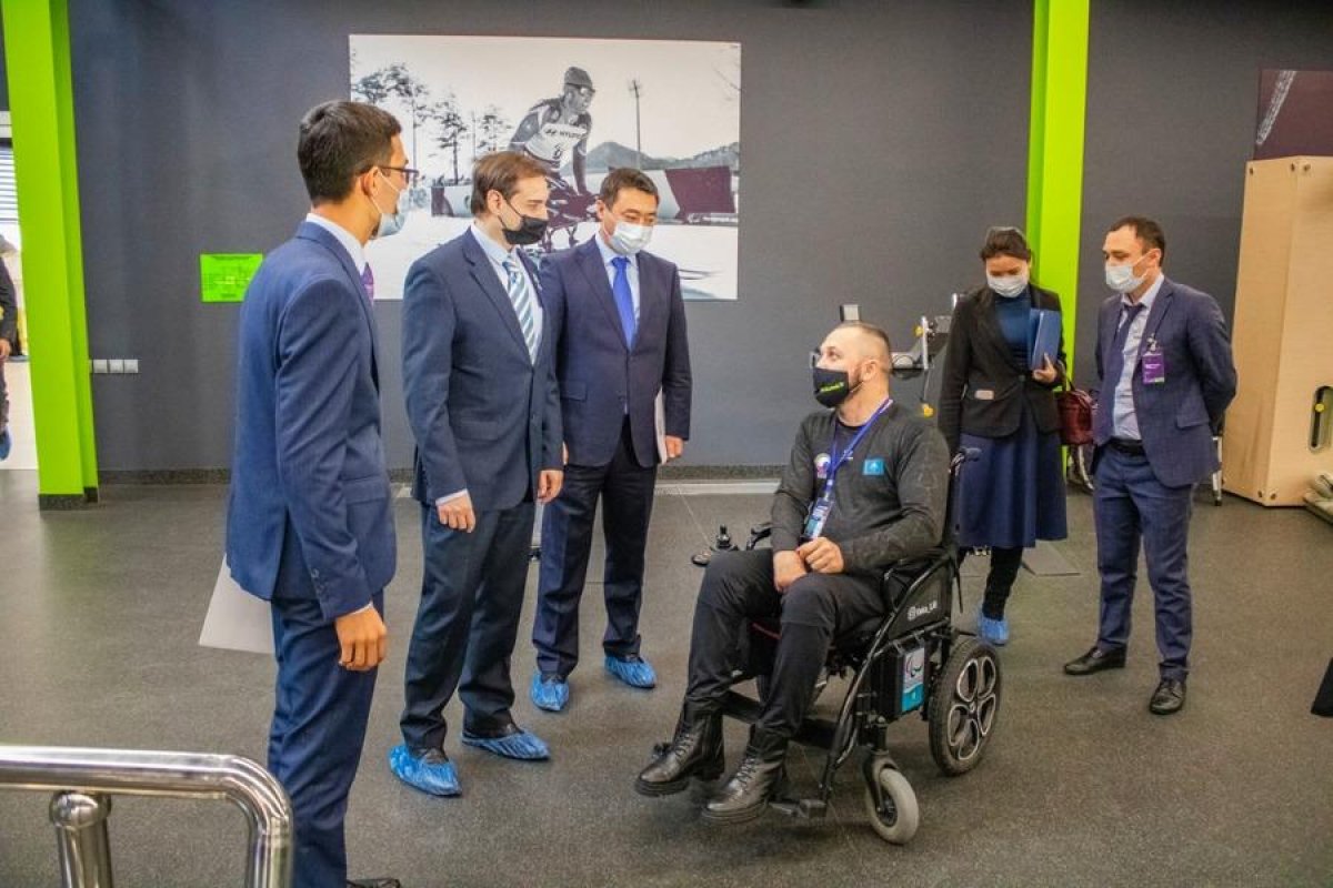 Артур Платонов узнал, как в Нур-Султане тренируются спортсмены с ограниченными возможностями