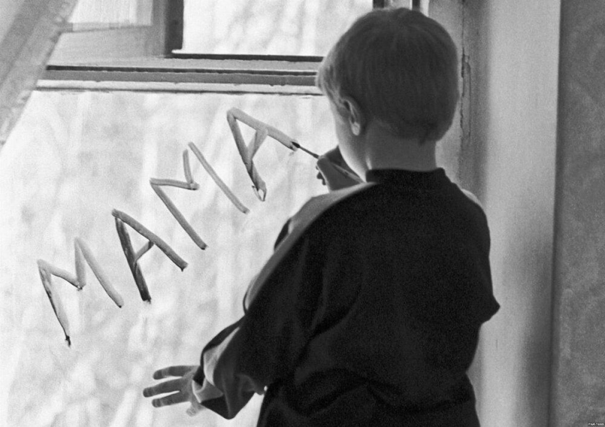 Жительница Атырау бросила детей на съемной квартире