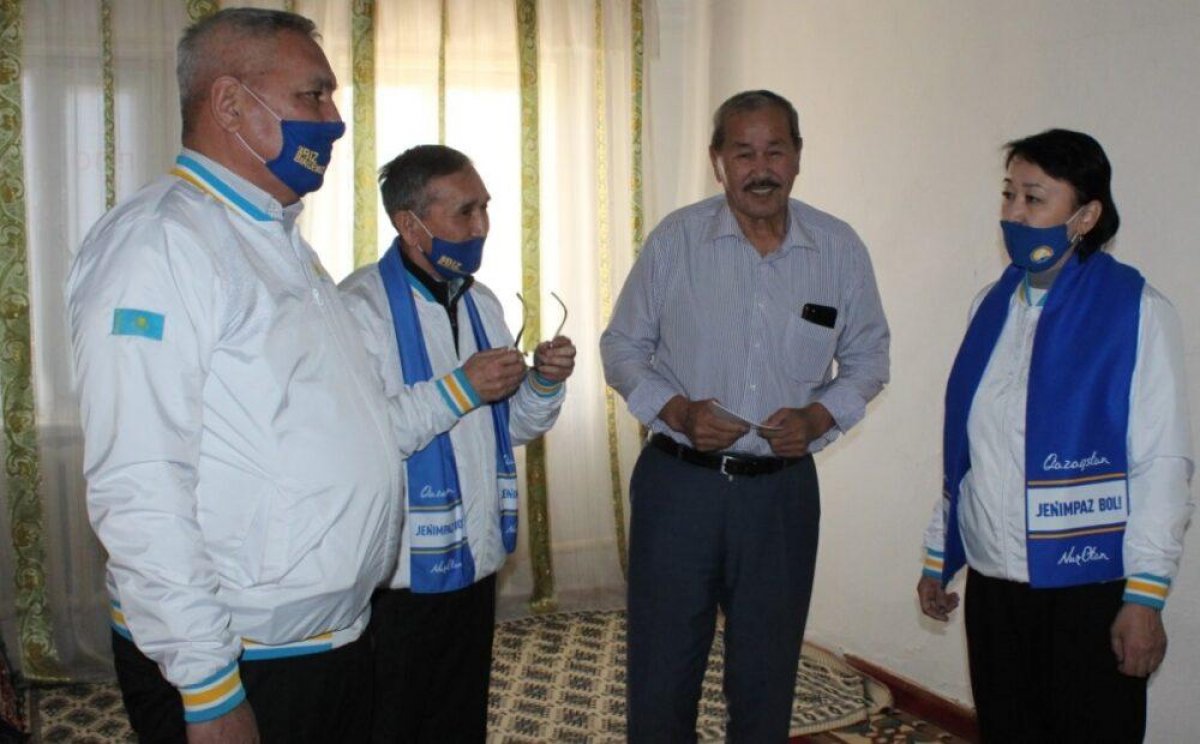 В Кызылординской области кандидаты в депутаты получили благословение аксакалов