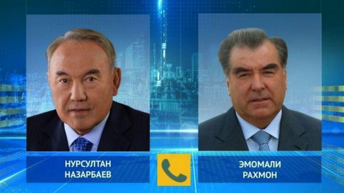 Назарбаев и Рахмон обменялись поздравлениями с Новым годом