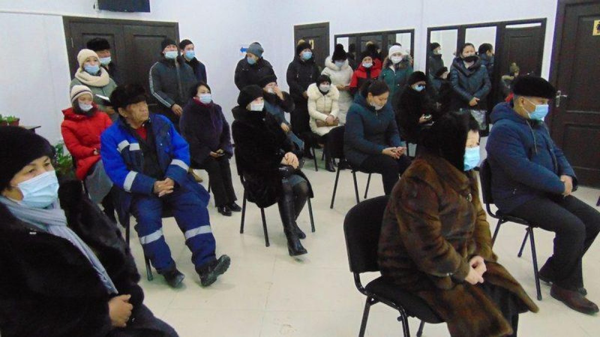 Нуротановцы помогут жителям пригорода Атырау с общественным транспортом, школами и детсадами